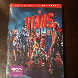 Titans: The Complete Third Season Blu-ray